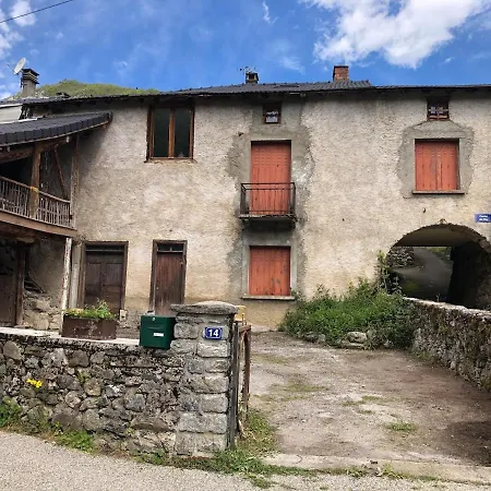 Tatil Evi De La Fount Del Roy *